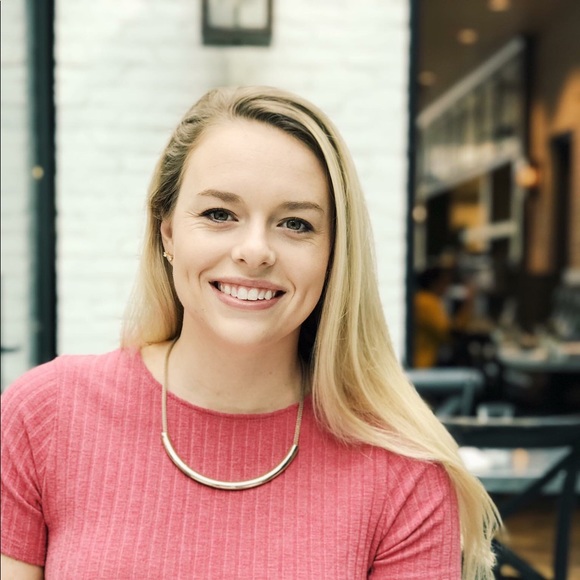 Meet your Posher, Camilla - Picture 1 of 1